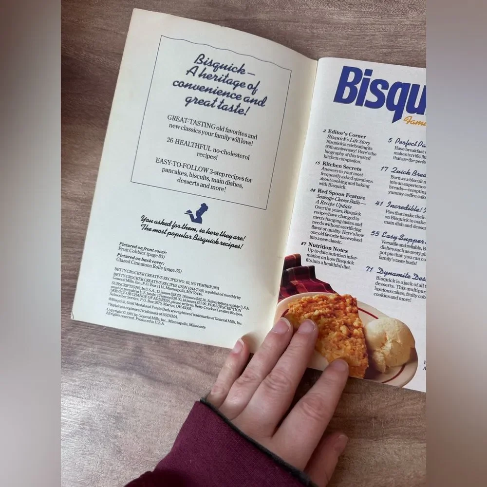 BETTY CROCKER SOFTCOVER COOKBOOK NOVEMBER 1991 #62 BISQUICK 60 YEARS FAVORITES